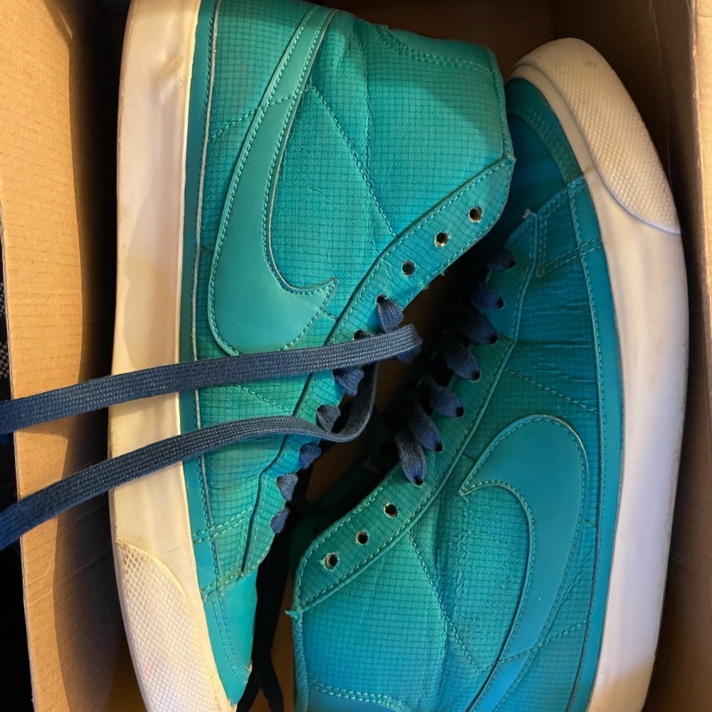 Nike blazer mid